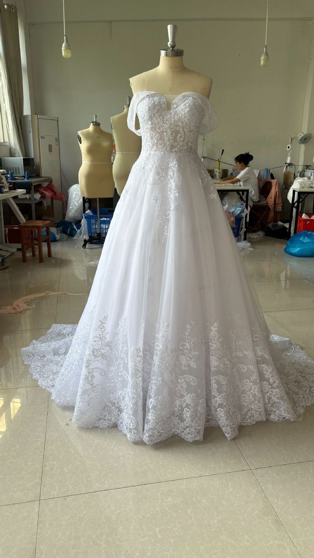 Off-shoulder Bridal Main Wedding Dress Elegant Court Style High-grade Luxury French Light Door Yarn